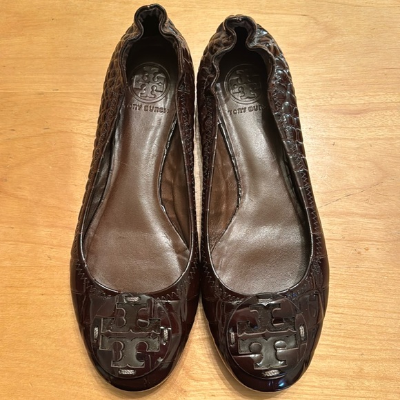 Tori Burch Brown Leather Ballet with Logo SZ 7.5 - Picture 1 of 3
